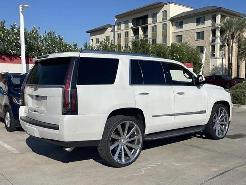 2020 Cadillac Escalade Luxury
