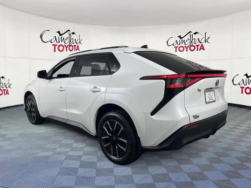 2026 Toyota bZ XLE Plus