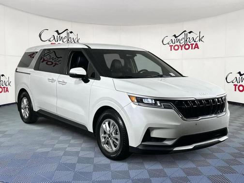 2022 Kia Carnival LXS