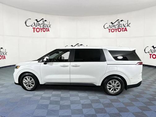 2022 Kia Carnival LXS