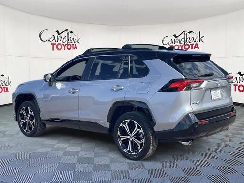 2025 Toyota RAV4 Hybrid SE