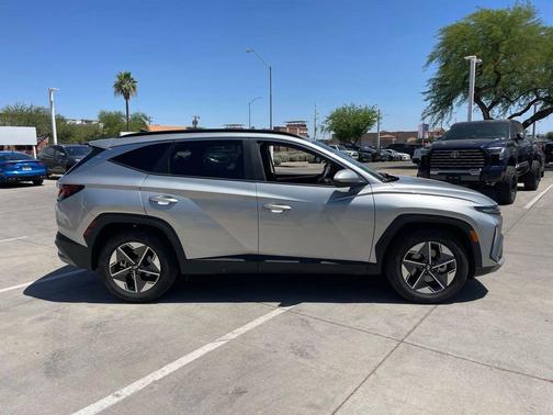 Shimmering Silver 2025 Hyundai TUCSON SEL