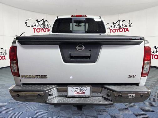 Glacier White 2016 Nissan Frontier SV
