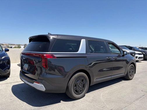 Panthera Metal 2026 Kia Carnival LXS