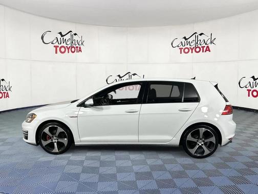 2017 Volkswagen Golf GTI 2.0T S 4-Door