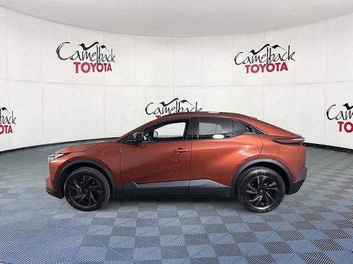 Tandoori 2026 Toyota C-HR SE