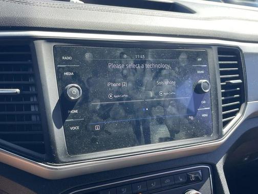 2021 Volkswagen Atlas Cross Sport 3.6L V6 SE w/Technology R-Line
