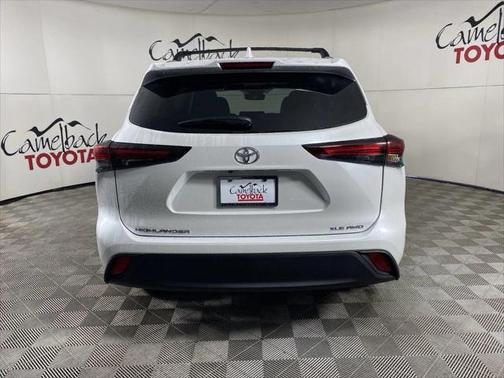 2025 Toyota Highlander XLE