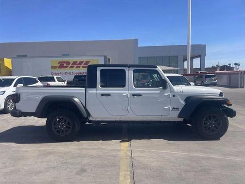 2025 Jeep Gladiator Sport S