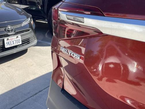 2023 Kia Seltos S
