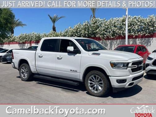 Ivory White Tri-Coat Pearlcoat 2022 RAM 1500 Laramie