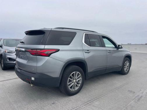 Sterling Gray 2023 Chevrolet Traverse LT Cloth