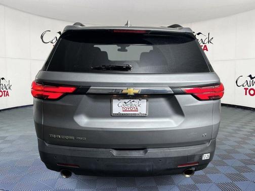 Sterling Gray 2023 Chevrolet Traverse LT Cloth