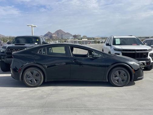 2024 Toyota Prius LE