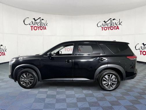 Super Black 2024 Nissan Pathfinder S 4WD