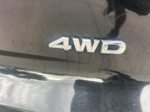 Super Black 2024 Nissan Pathfinder S 4WD