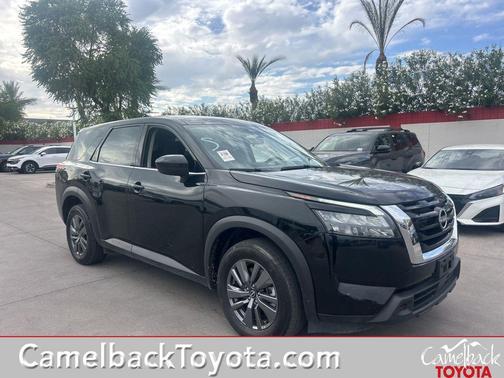 Super Black 2024 Nissan Pathfinder S 4WD