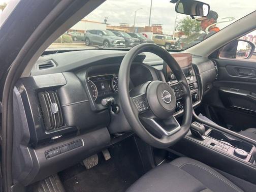 Super Black 2024 Nissan Pathfinder S 4WD