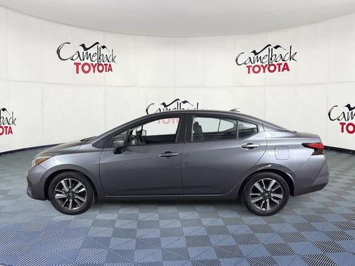 Gun Metallic 2025 Nissan Versa 1.6 SV