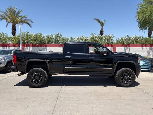 Onyx Black 2017 GMC Sierra 2500 Denali