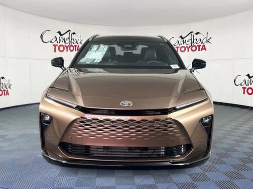 2025 Toyota Crown Signia Limited