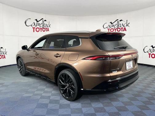 2025 Toyota Crown Signia Limited