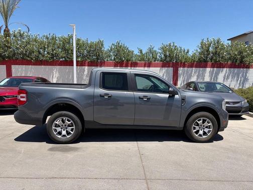 Carbonized Grey Metallic 2022 Ford Maverick XL