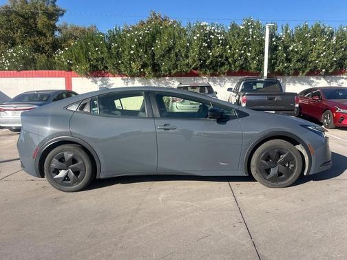 2024 Toyota Prius LE