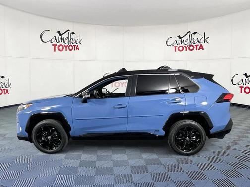 2023 Toyota RAV4 Hybrid SE