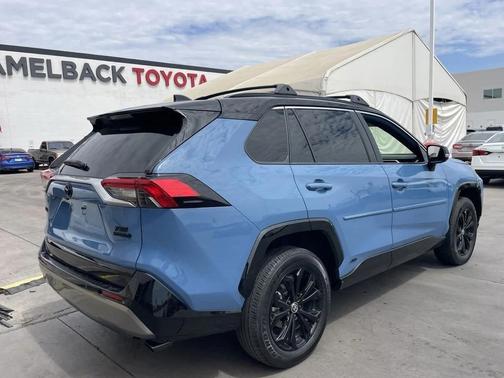 2023 Toyota RAV4 Hybrid SE