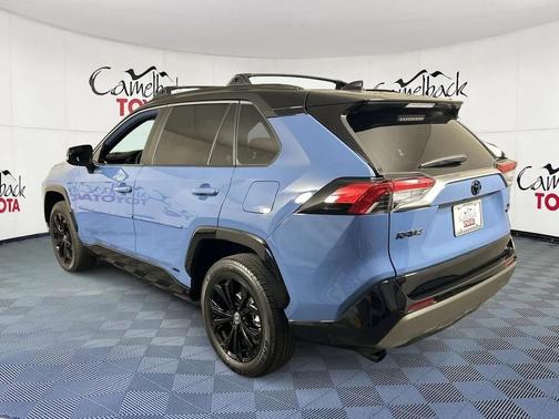 2023 Toyota RAV4 Hybrid SE