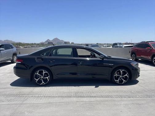 2020 Volkswagen Passat 2.0T R-Line
