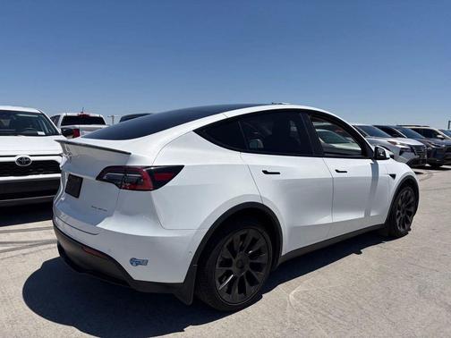 Pearl White Multi-Coat 2021 Tesla Model Y Long Range Dual Motor All-Wheel Drive