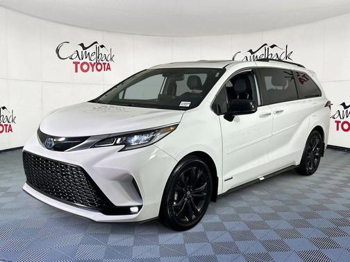 Super White 2021 Toyota Sienna XSE 7 Passenger