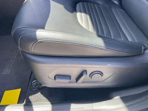Gravity Gray 2024 Kia Sportage SX-Prestige
