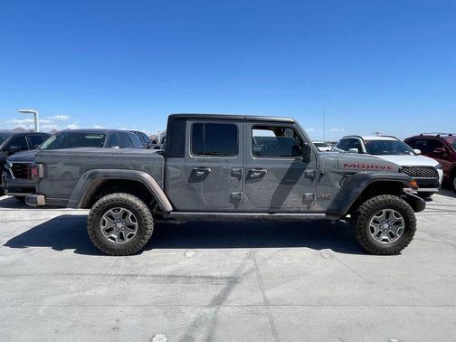 Sting-Gray Clearcoat 2023 Jeep Gladiator Mojave 4x4