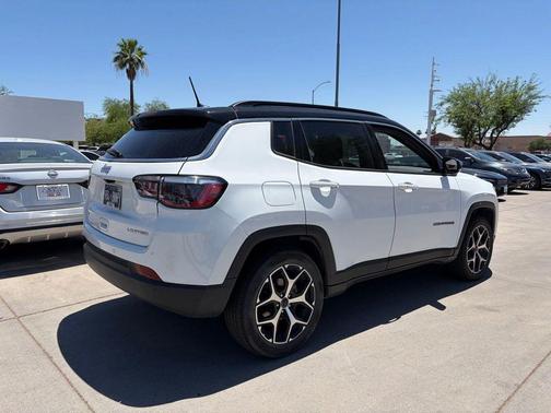 Bright White Clearcoat 2025 Jeep Compass Limited