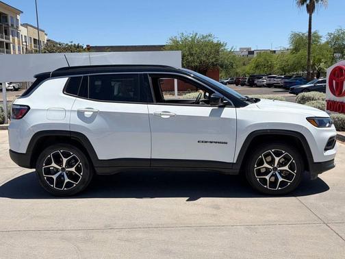 Bright White Clearcoat 2025 Jeep Compass Limited