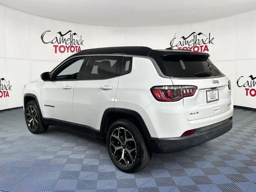 Bright White Clearcoat 2025 Jeep Compass Limited