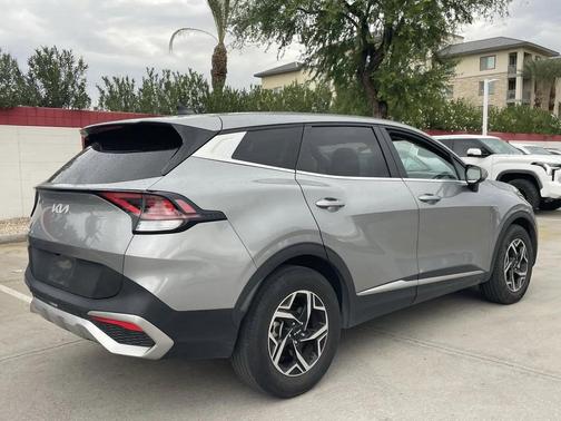 2023 Kia Sportage LX