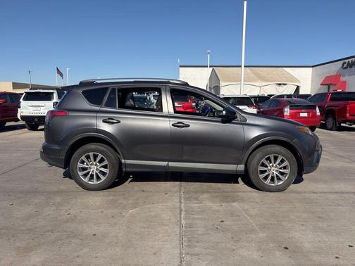 Magnetic Gray Metallic 2018 Toyota RAV4 LE