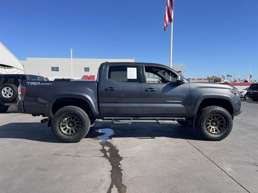 2020 Toyota Tacoma TRD Sport