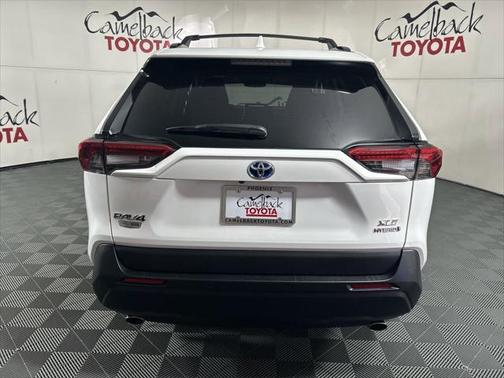 2024 Toyota RAV4 Hybrid XLE