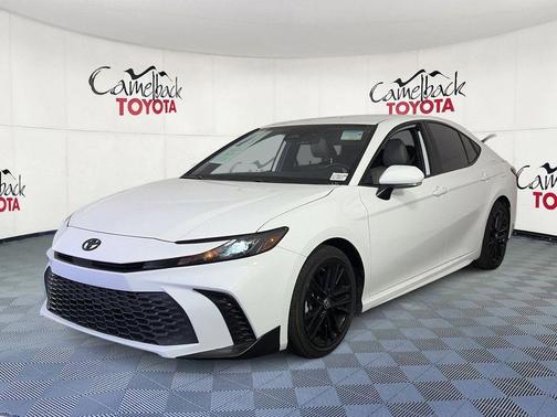 Ice Cap 2025 Toyota Camry SE