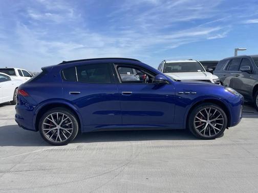 2023 Maserati Grecale Modena