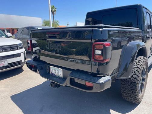 Black Clearcoat 2023 Jeep Gladiator High Altitude 4x4