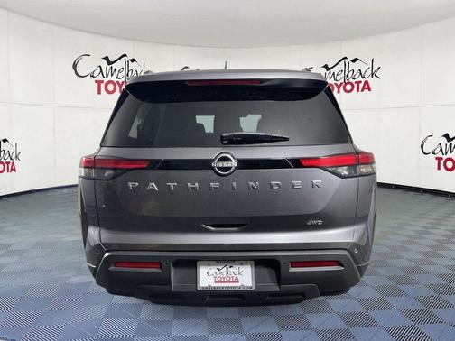 2025 Nissan Pathfinder SV 4WD