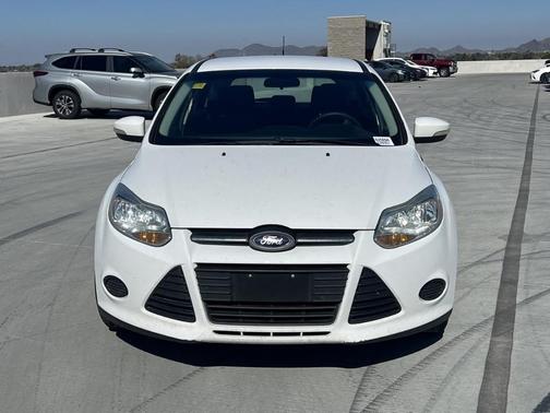 Photo 2 of 11 of 2013 Ford Focus SE