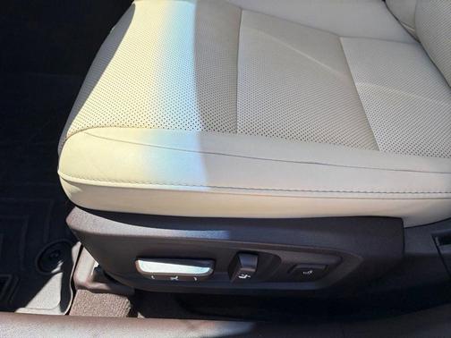 Satin Cashmere 2018 Lexus ES 350 Base