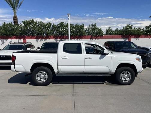 2022 Toyota Tacoma SR